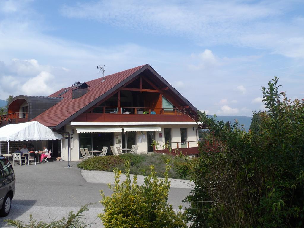 Hotel Golf Et Montagne Talloires Exterior foto